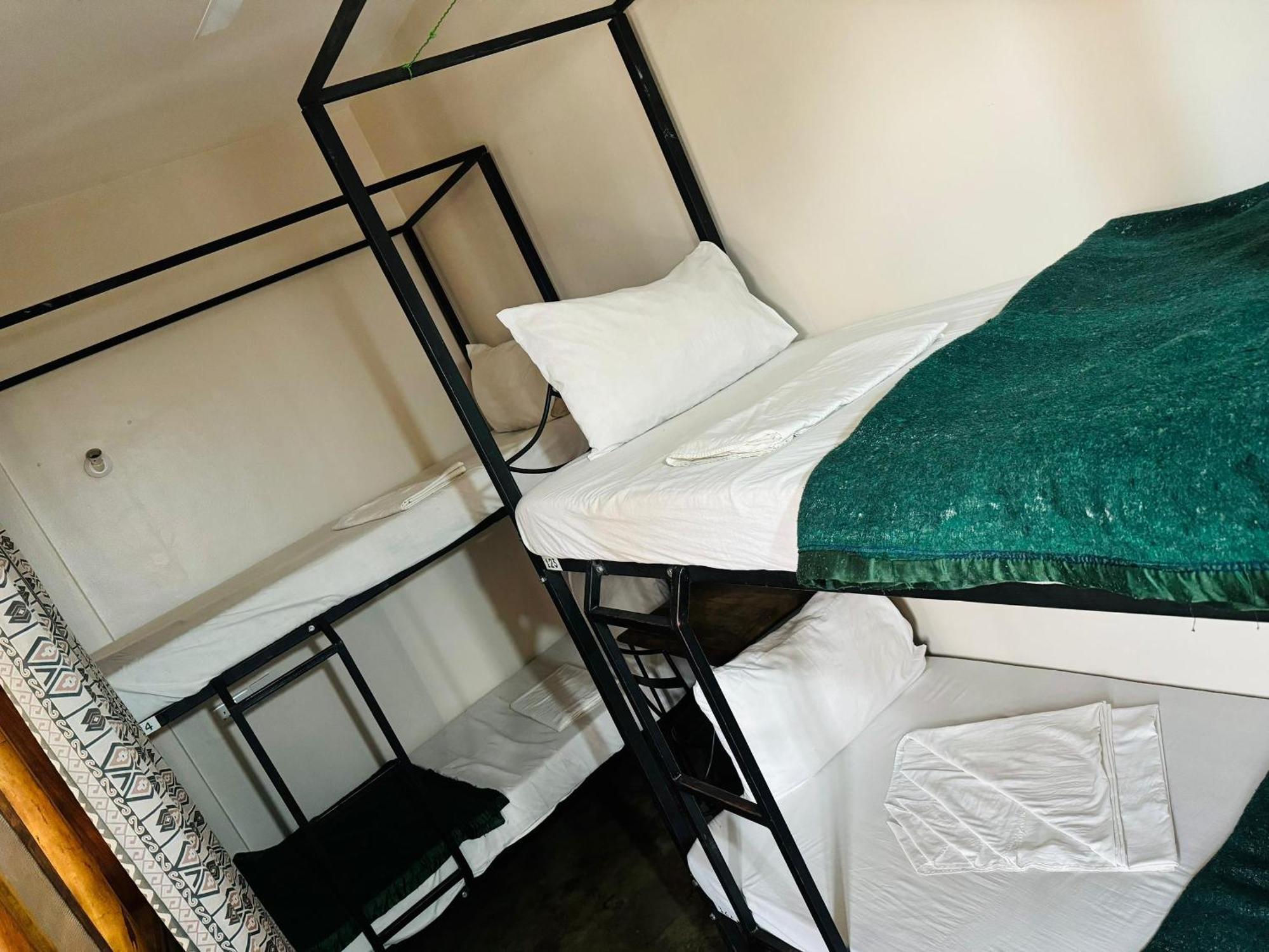 Arusha Backpackers Hotel Exterior foto